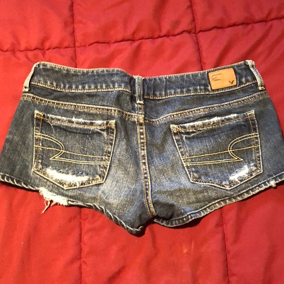 American Eagle Shorts - Picture 2 of 3